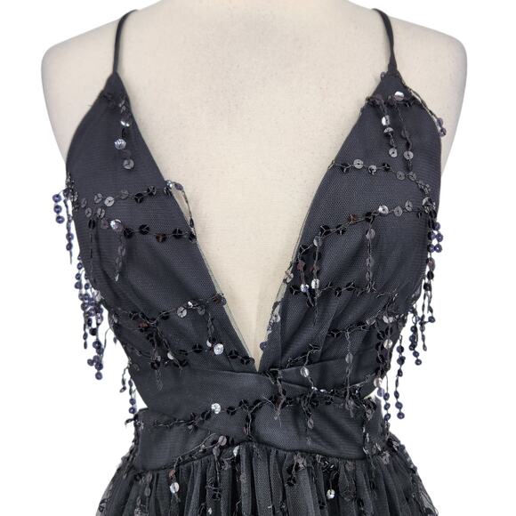 NWT Dress Day Sequin Plunge Neckline Open Back Formal Gown Long Sheer Skirt - Picture 2 of 10